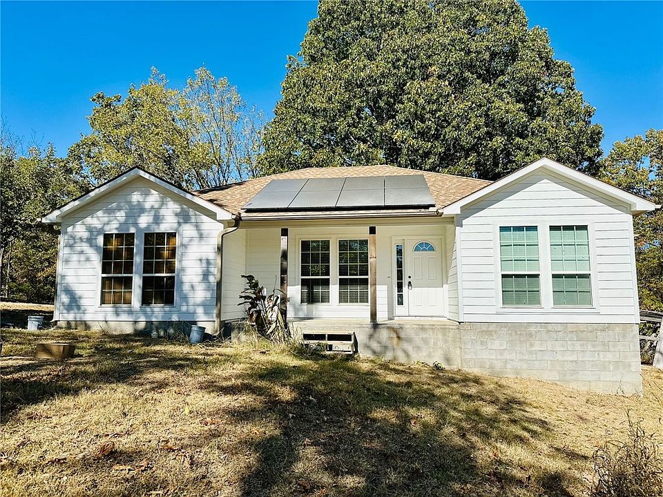 1st image of 18348 Tall Oaks Ln