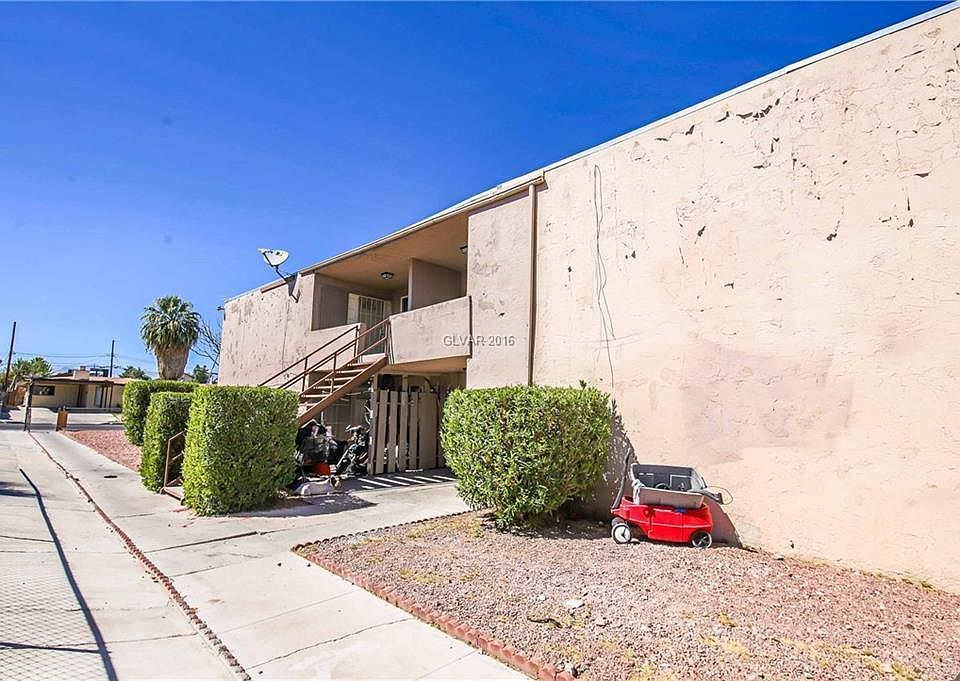 1st image of 716 N 11th St APT B