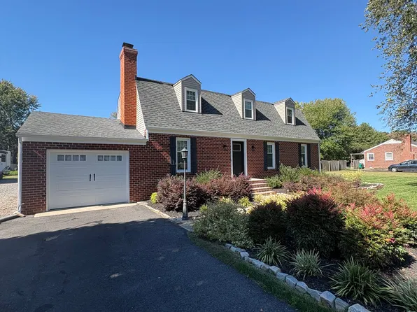 9215 Rural Point Dr, Mechanicsville, VA 23116