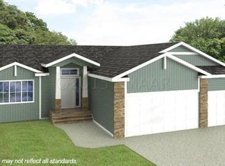 5826 66th St S, Fargo, ND 58104