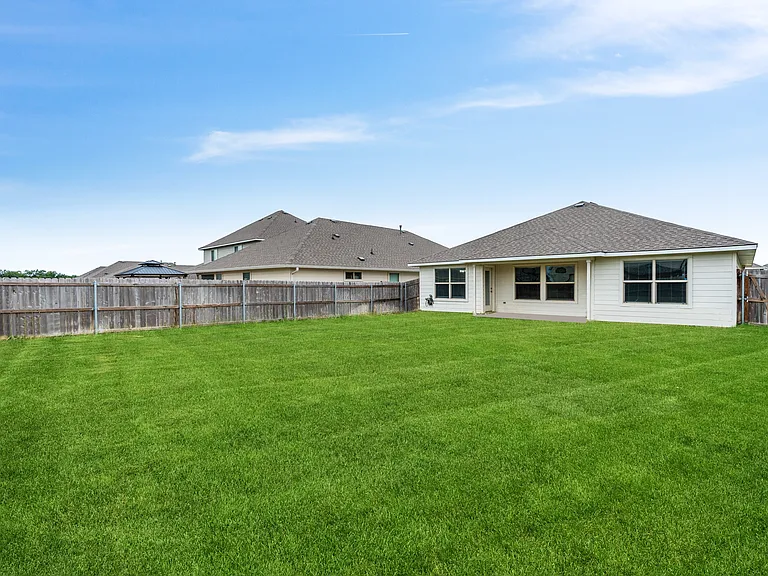 1142 Natchez Dr — Photo 44