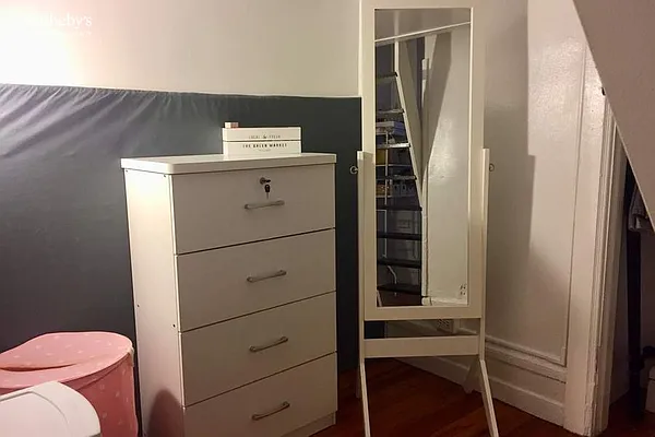 Rented by Sotheby's International Realty | media 4