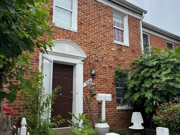 9704 Aspen Pl, Manassas, VA 20110