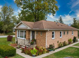 16W657 2nd Ave, Bensenville, IL 60106