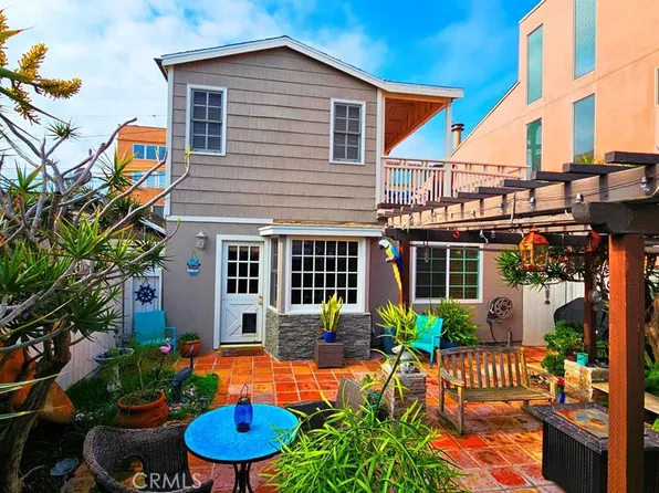 16742 Bayview Dr, Sunset Beach, CA 90742