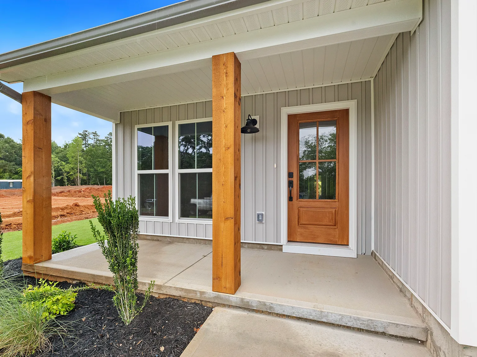 3 bed, 1500 sqft, $1,800 — Photo 1