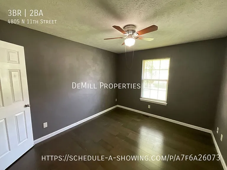 4805 N 11th St — Photo 10