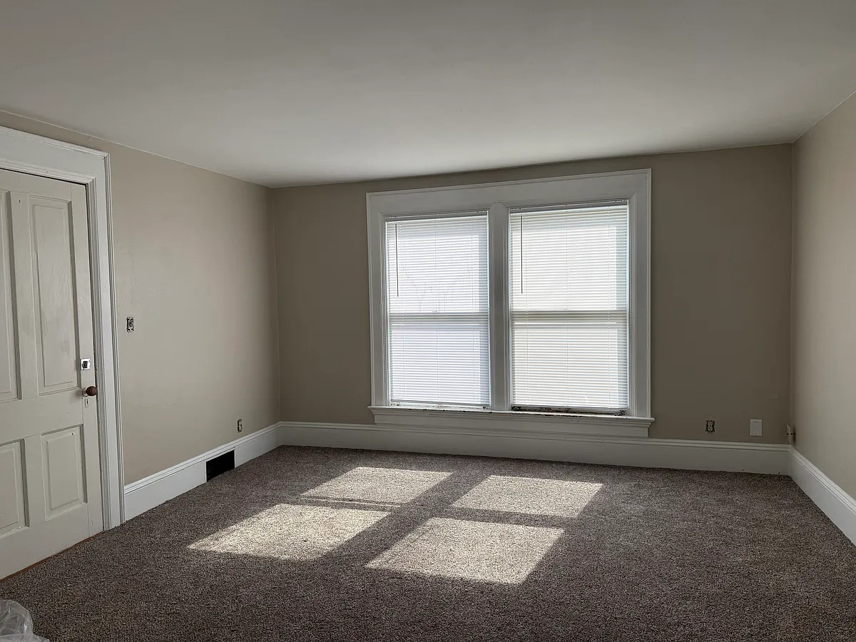 Building Photo - 541 Mount Vernon St #541A