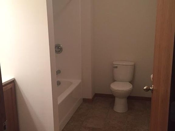 5th image of 4580 Shirley Dr Unit 3