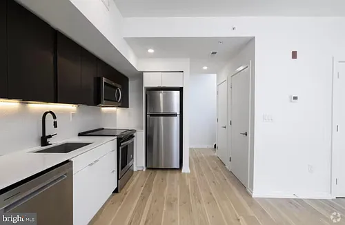 455-459 N 5th St #10A Photo 1