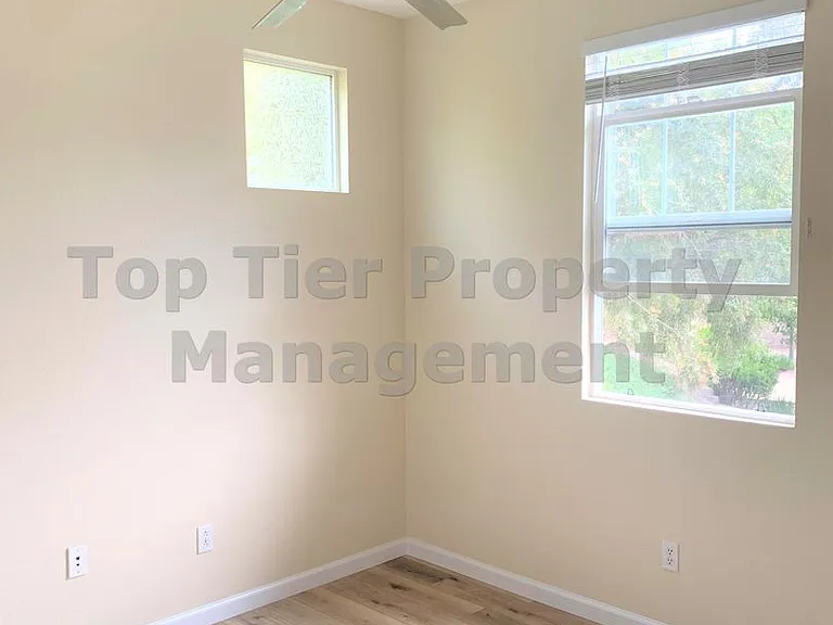 5573 Coyote Ct #B — Photo 7