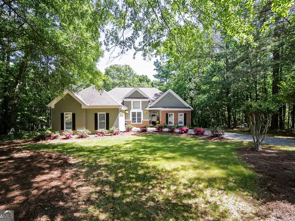 1711 Oconee Crossing Cir, Bogart, GA 30622
