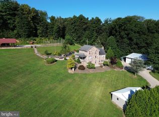 1323 Couchtown Rd, Loysville, PA 17047