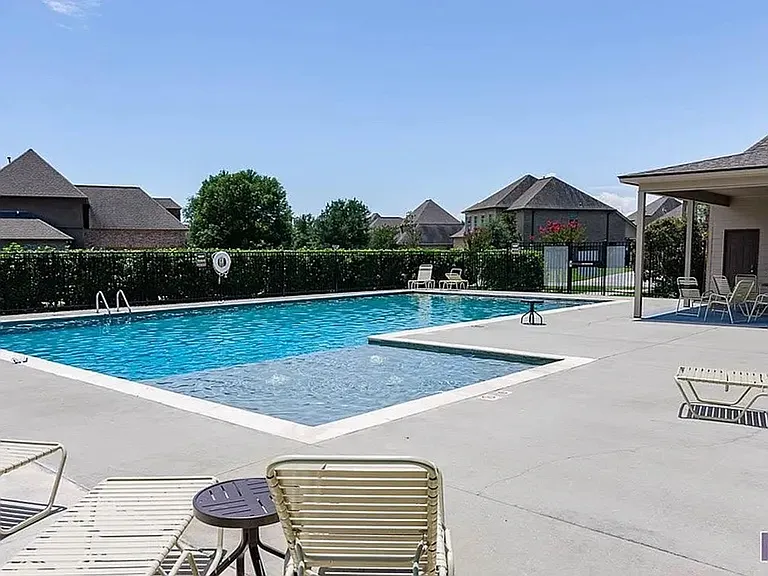 18177 Pinehurst Dr — Photo 3