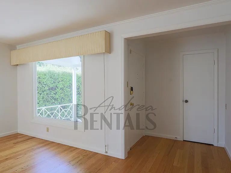5555 Harbord Dr — Photo 6