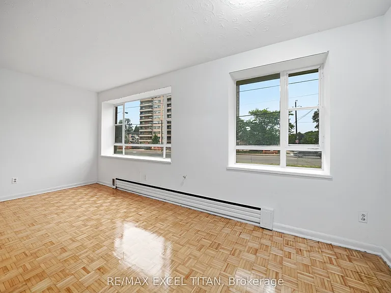 2895 Bathurst St #111 — Photo 9