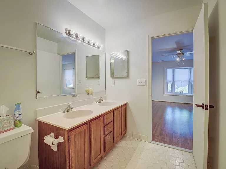 13907 Concord Ave — Photo 19