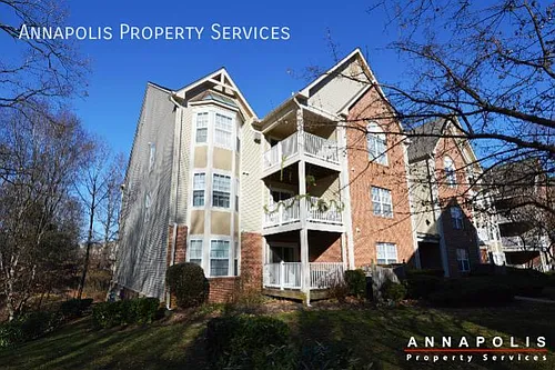 631 Admiral Dr Photo 1