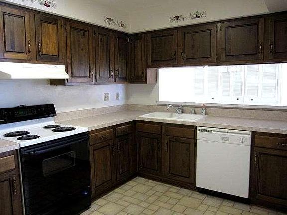 4th image of 339 Park Hill Dr