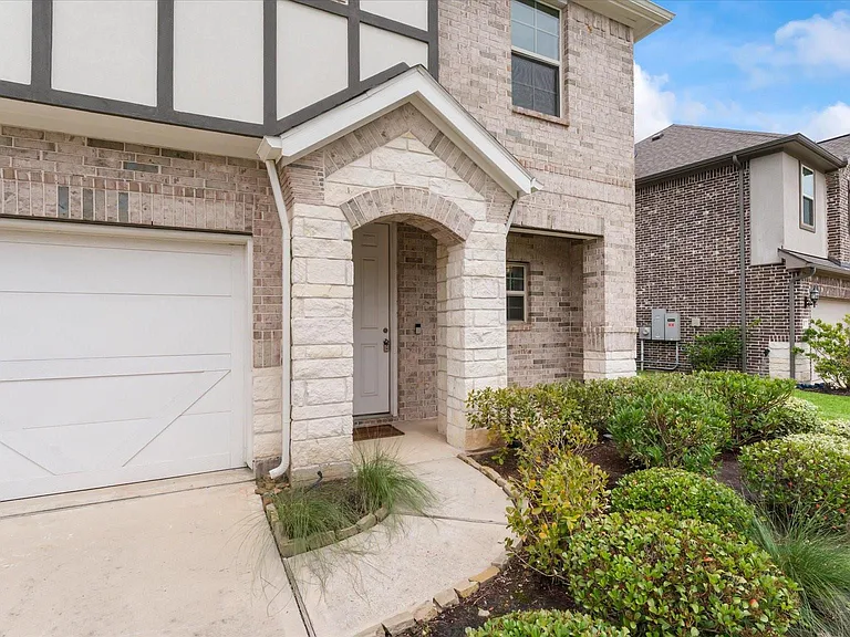 327 Honey Mesquite Path — Photo 3