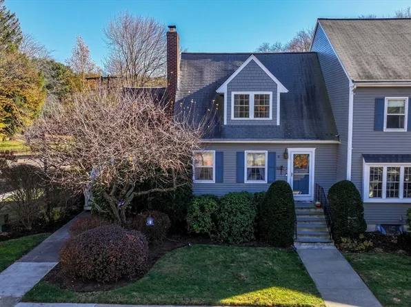 42 Washington Grn #42, East Walpole, MA 02032