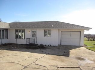 1110 1st Ave SE, Sioux Center, IA 51250