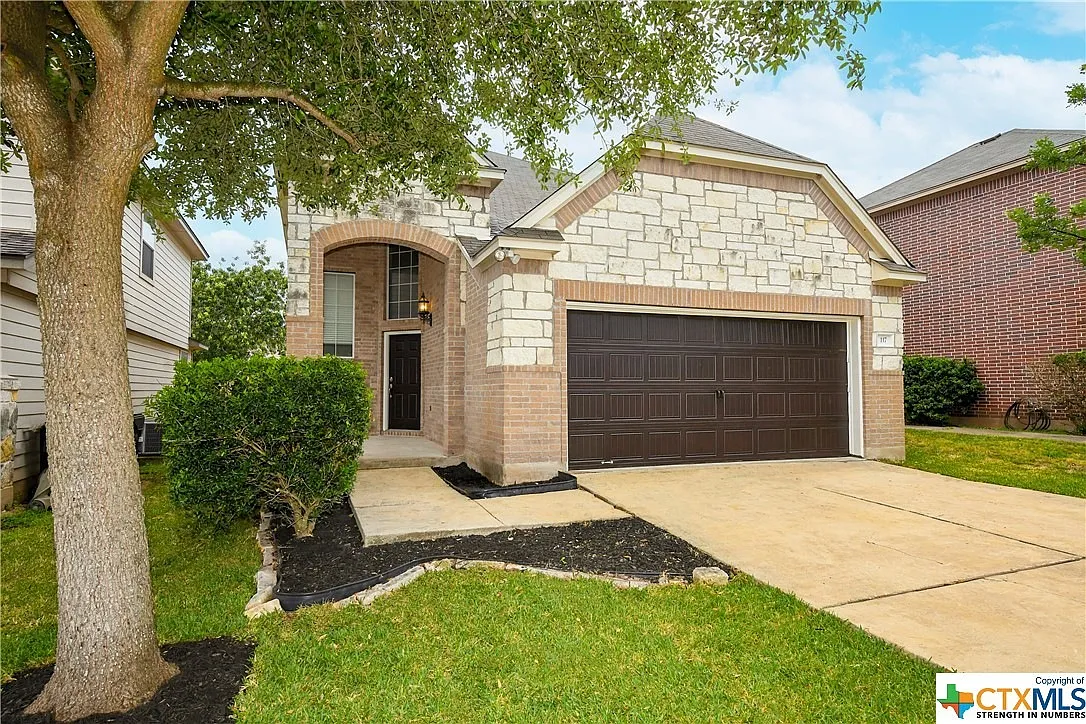 3 bed, 2106 sqft, $2,100 — Photo 3