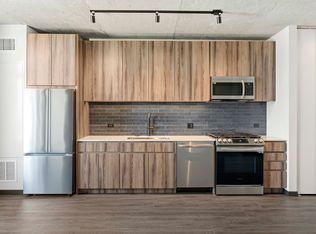 147 N Ashland Ave, Chicago, IL 60607