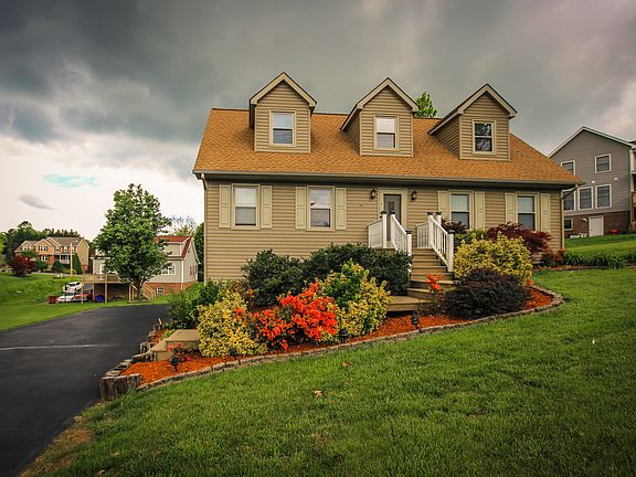 3rd image of 4 Meadow Green Ct