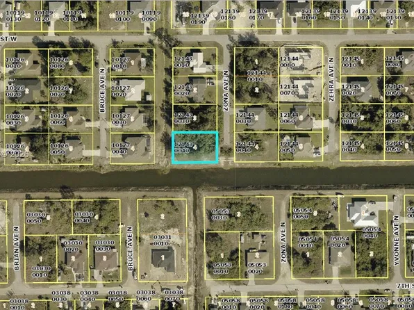 801 Zona Ave N, Lehigh Acres, FL 33971