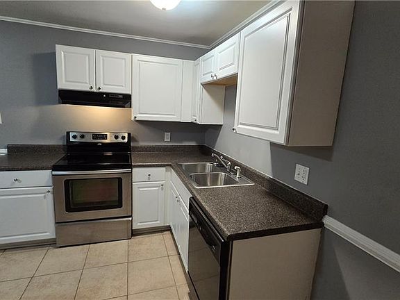 5th image of 3308 Barcelona Ct