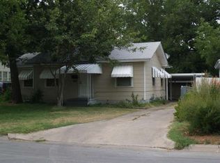 1166 Greenbrier Dr, River Oaks, TX 76114