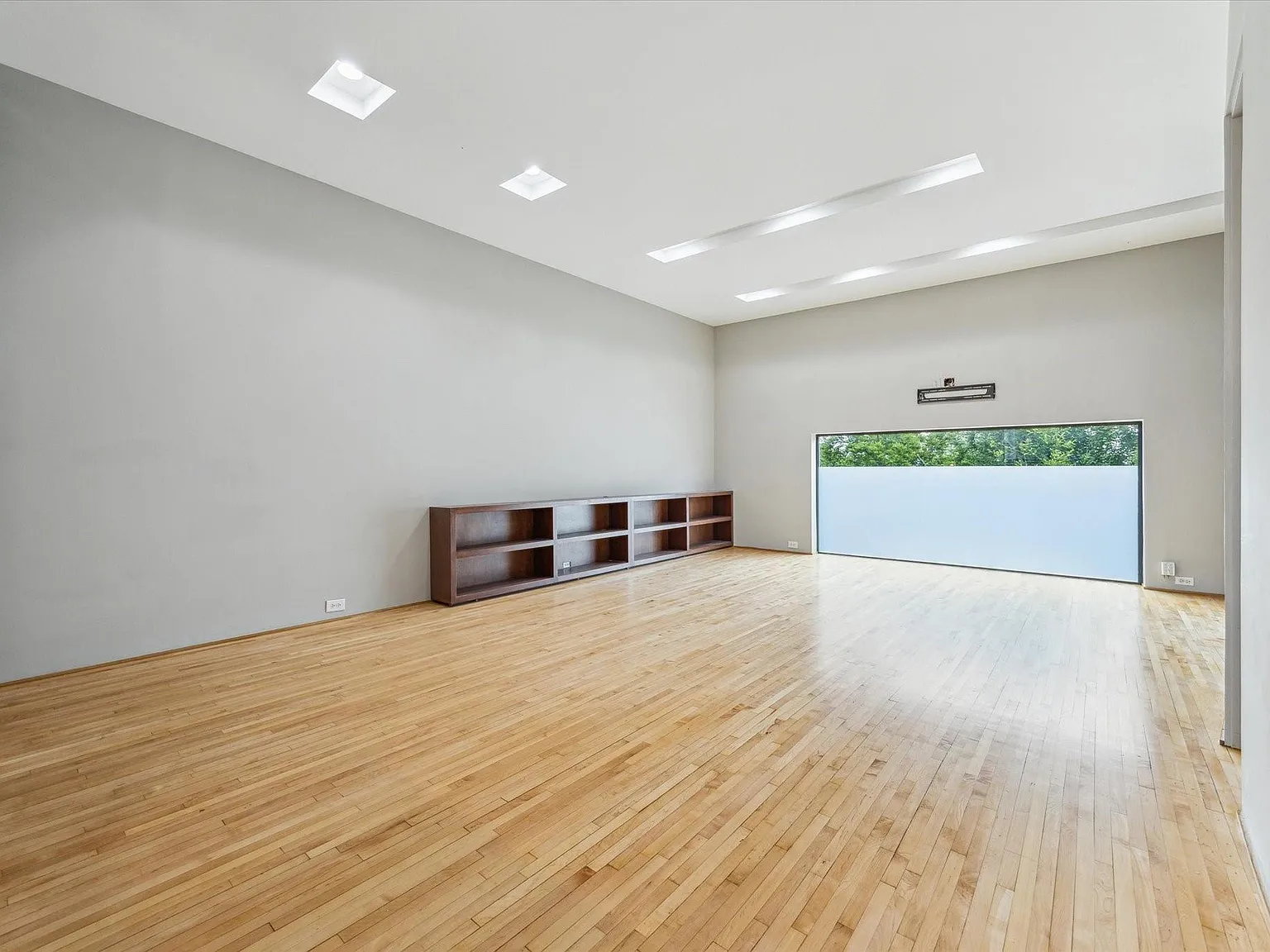730 Tulane St — Photo 4