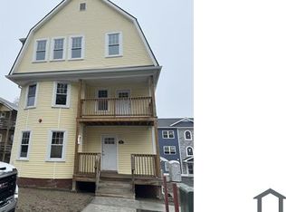 51 Windsor St, Worcester, MA 01605