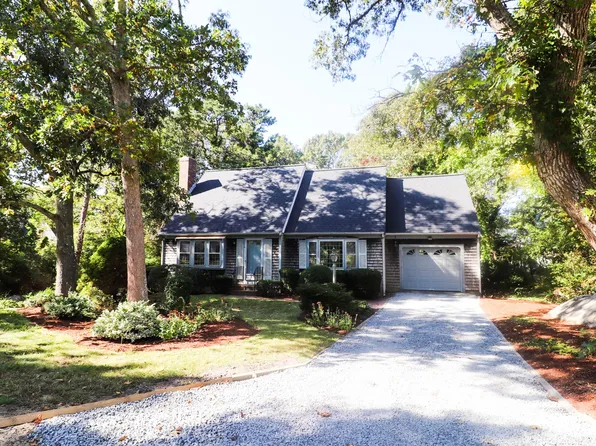 6 Old Hills Road, Dennis, MA 02638
