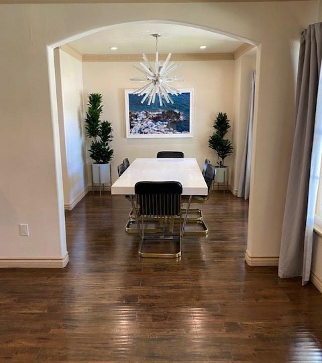 1st image of 2517 Castle Heights Ave