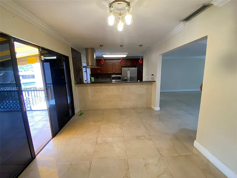 16100 Kilmarnock Dr — Photo 32