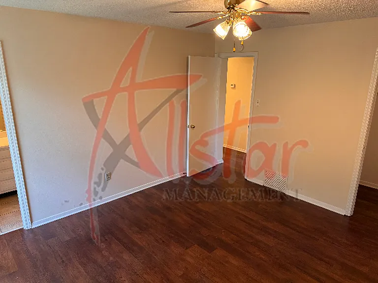6270 Shady Glen Cv — Photo 7