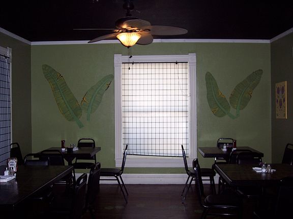 2nd image of 107 S Avenue J