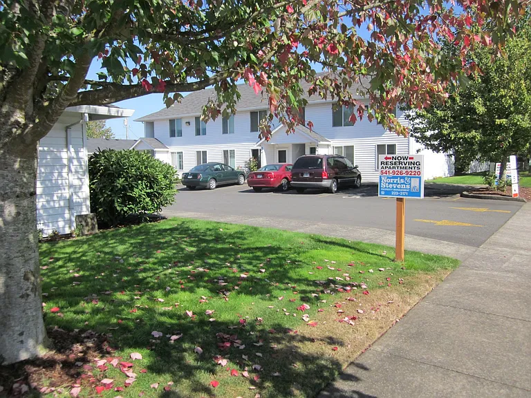 1805 16th Ave SE #1 — Photo 23