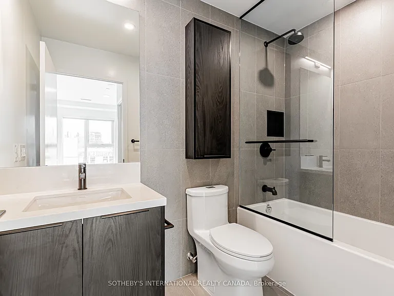5 York Rd #TH101 — Photo 13