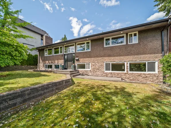 2161 Palliser Ave, Coquitlam, BC V3K 1W9