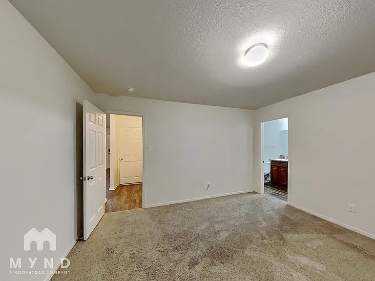 9168 Pleasant Valley Dr — Photo 11
