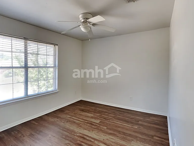 3933 Evergreen Ct — Photo 20