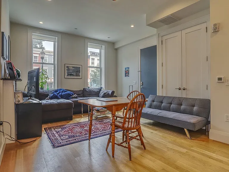 627 Washington St #1 — Photo 11