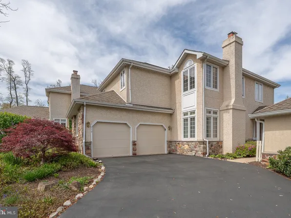 110 Atlee Cir, Berwyn, PA 19312