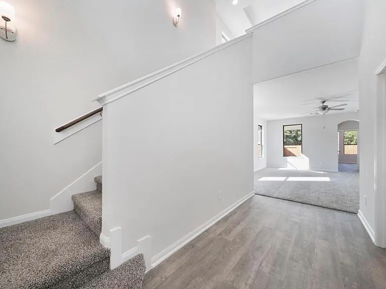 25290 Pomegranate Pl — Photo 10