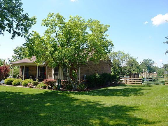 4th image of 316 Meadowview Dr