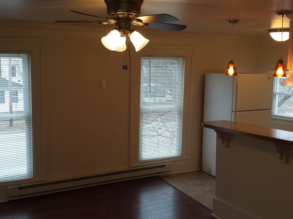 300 N Kalamazoo St #3, Paw Paw, MI 49079