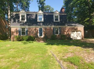 2105 Southgate Rd, Newport News, VA 23602
